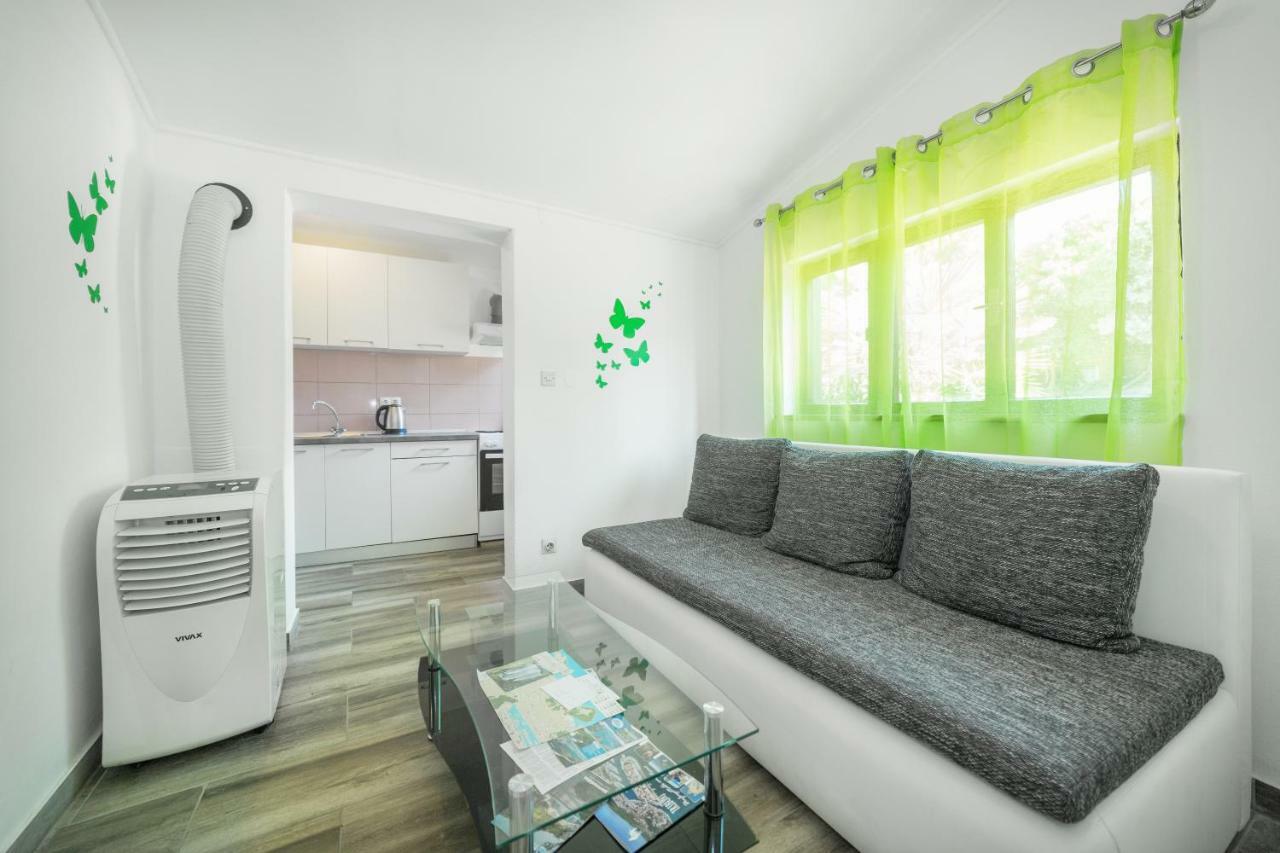 Jere Apartment Tribunj  Exterior photo
